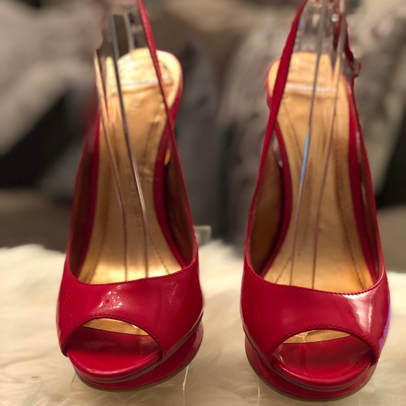 BCBG GENERATIONS BG-MARKUS Red Open Toe Platforms - Picture 2 of 4